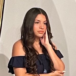 Meet your Posher, Dlynn